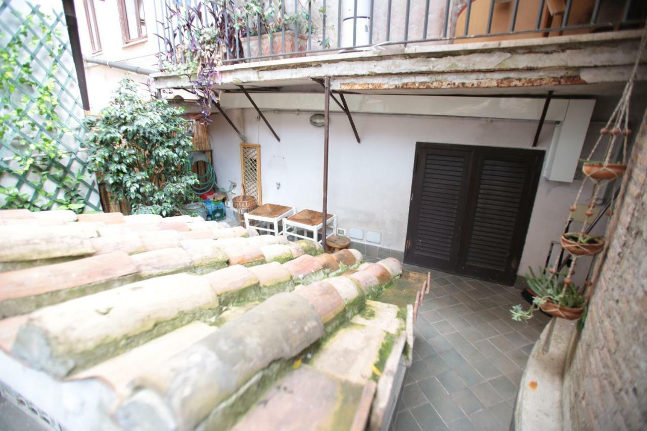 Un Tetto Al Pantheon Apartman Róma Kültér fotó